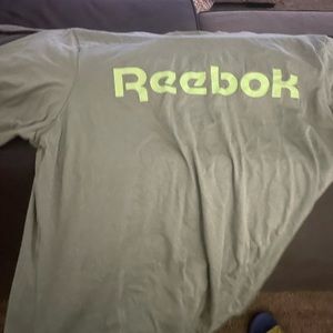 Olive green Reebok shirt no defects